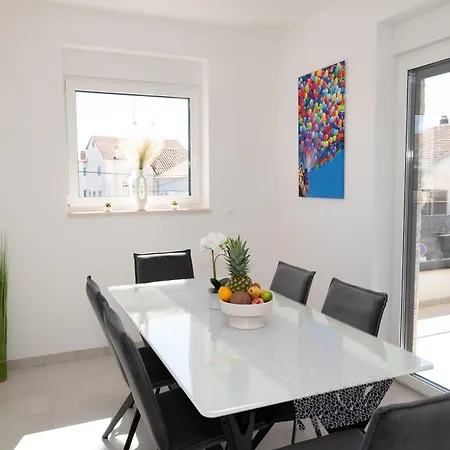 Maestral Διαμέρισμα *