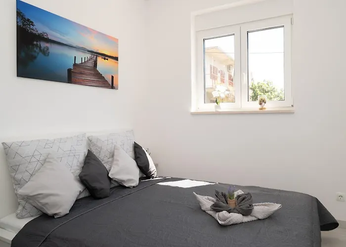 Apartament Maestral *