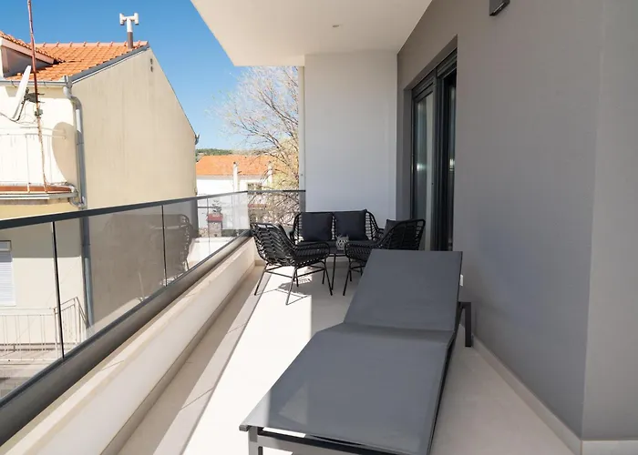 Apartament Maestral *